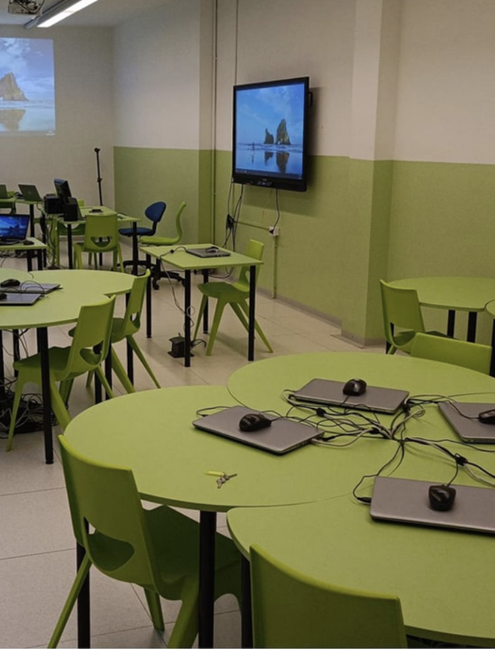 Furto a scuola: device e computer rubati dall'IIS Bonfantini