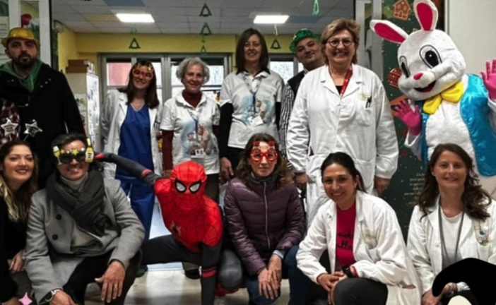 Festa dell'Epifania in pediatria: doni e sorrisi per i bambini ricoverati
