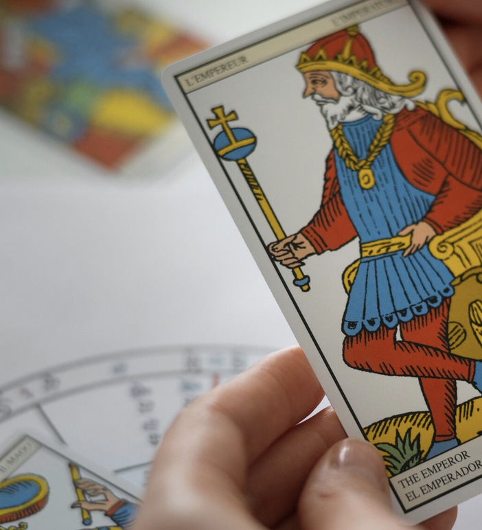 Divinazione ad Arona: tarocchi e sibille