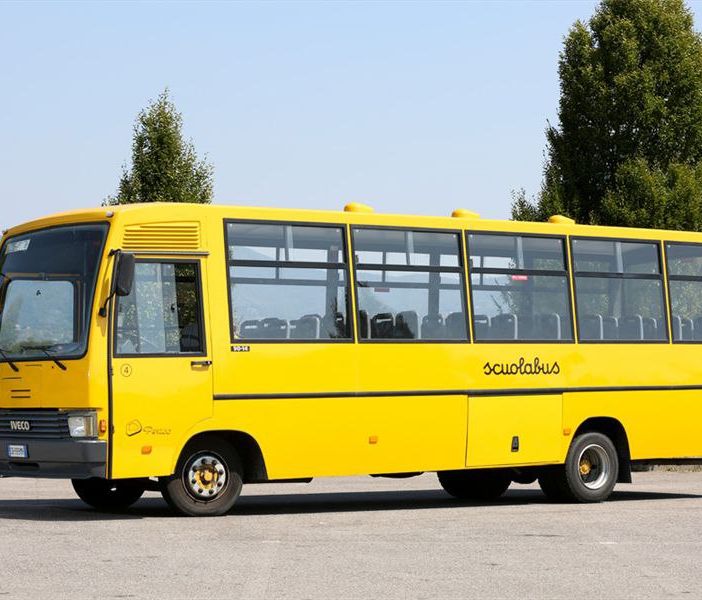 M5S: “La beffa degli scuolabus di Galliate”