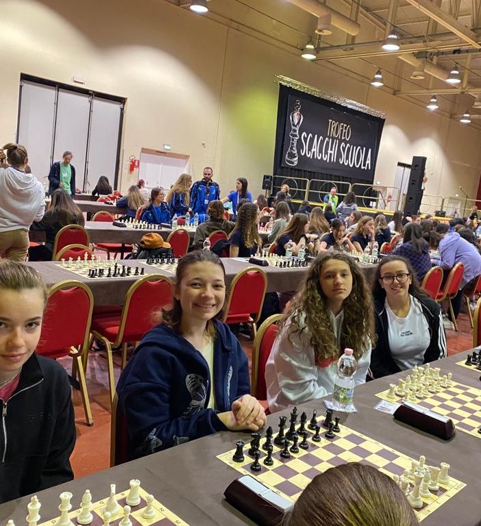Finali Nazionali Trofeo Scacchi Scuola a Montesilvano:  ottimo sesto posto per le ragazze di Cameri