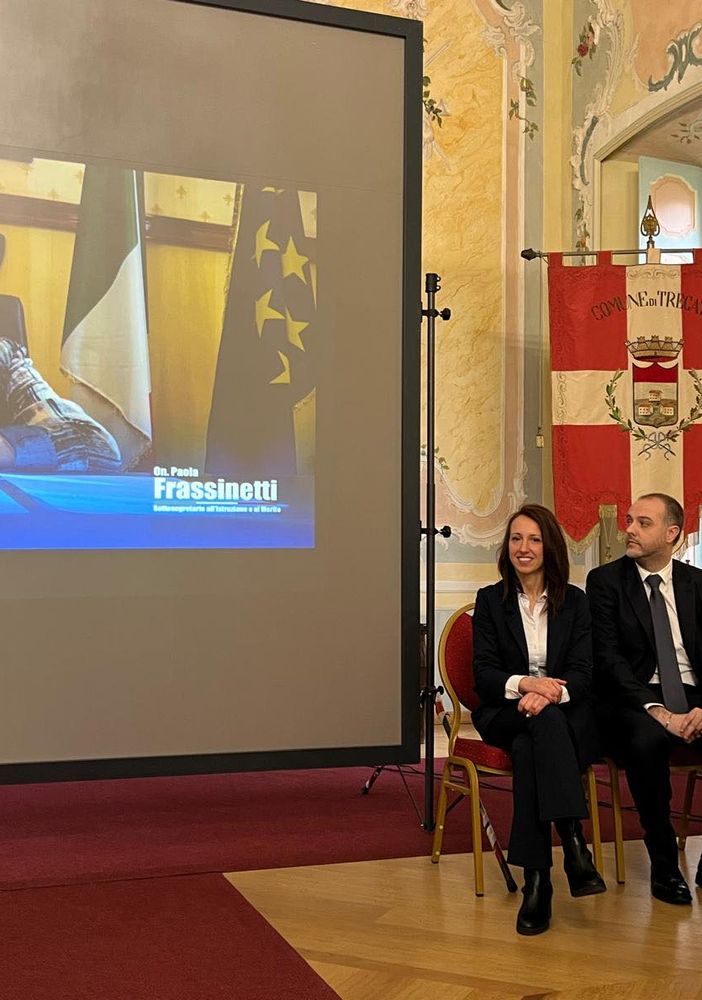 Tanti giovani a Villa Cicogna per &quot;Open the future&quot;
