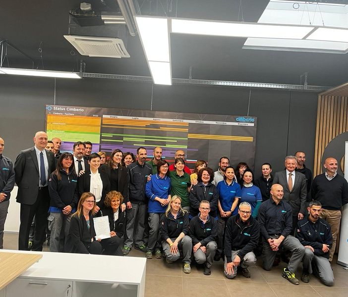 Cimberio diventa un esempio per la parità di genere: «Siamo una casa per tutti i nostri dipendenti»