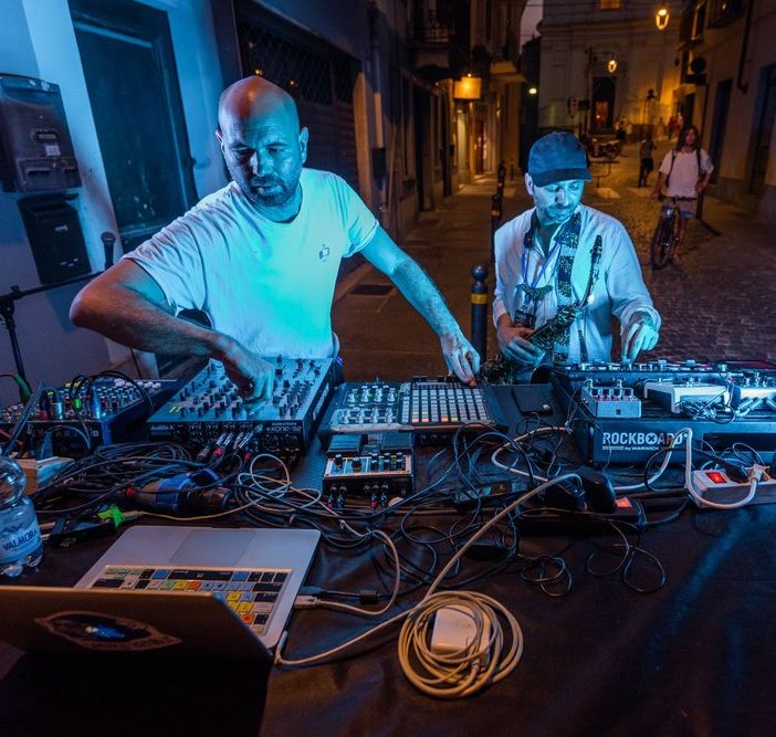 I Fantastici Quattro di Ameno: un'esplosione culturale nel cuore di Quadriborgo