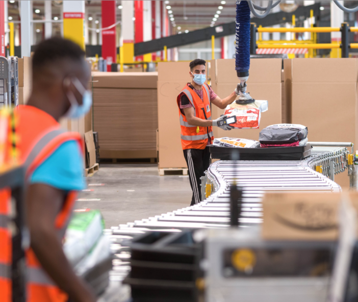 Amazon investe a Vercelli: saranno sviluppate in città le tecnologie robotiche per i centri europei