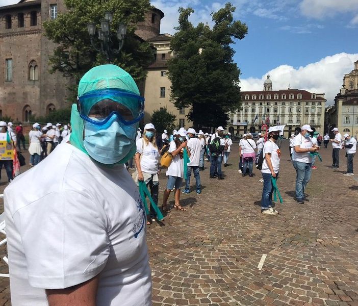 Anaao Assomed si domanda: &quot;E gli specializzandi al penultimo e ultimo anno saranno subito contrattualizzati?&quot;