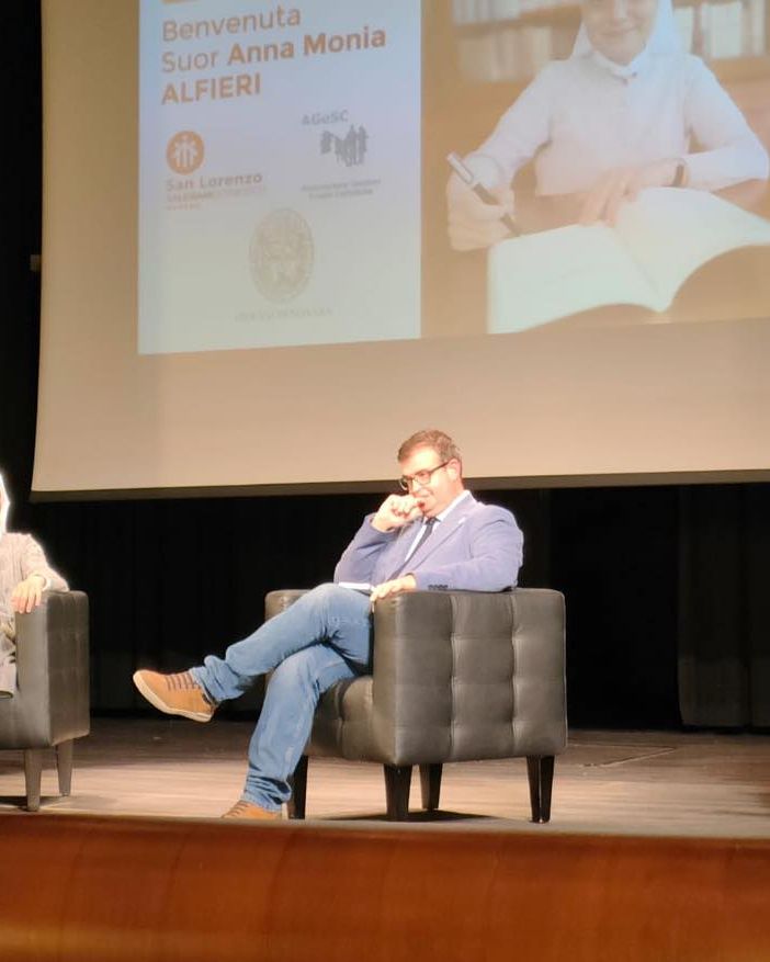 Promuovere il Pluralismo Educativo: riflessioni dall'incontro organizzato a Novara
