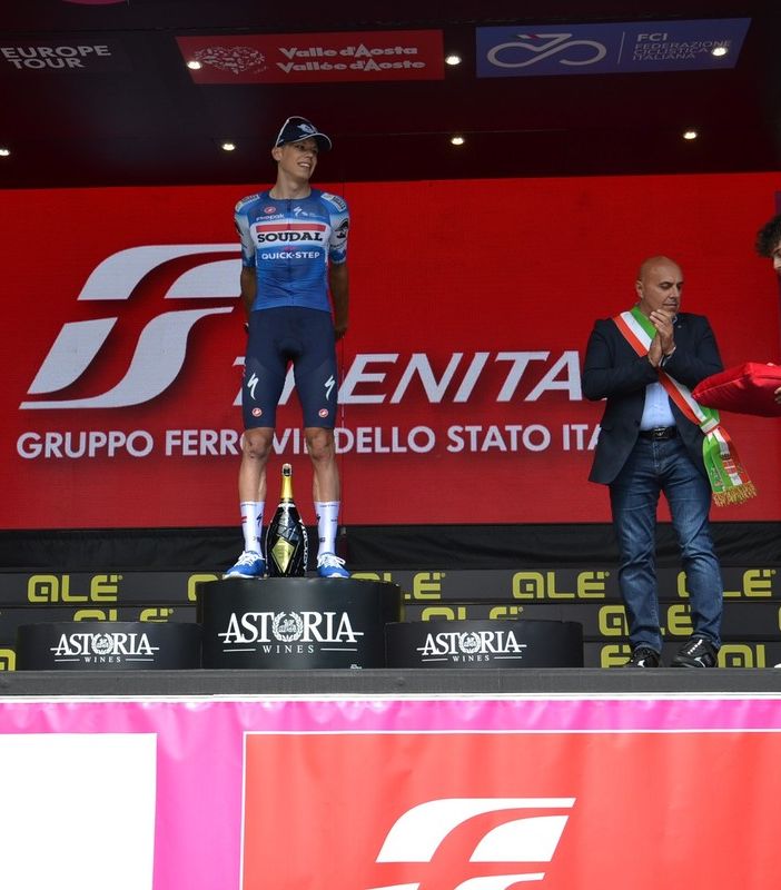 Arrivo del Giro Next Gen 2024 a Borgomanero, Magnier vince la quarta tappa