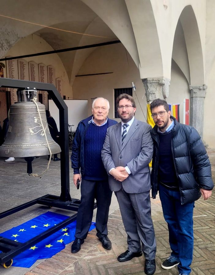 Benedetta la Campana della Pace al Broletto