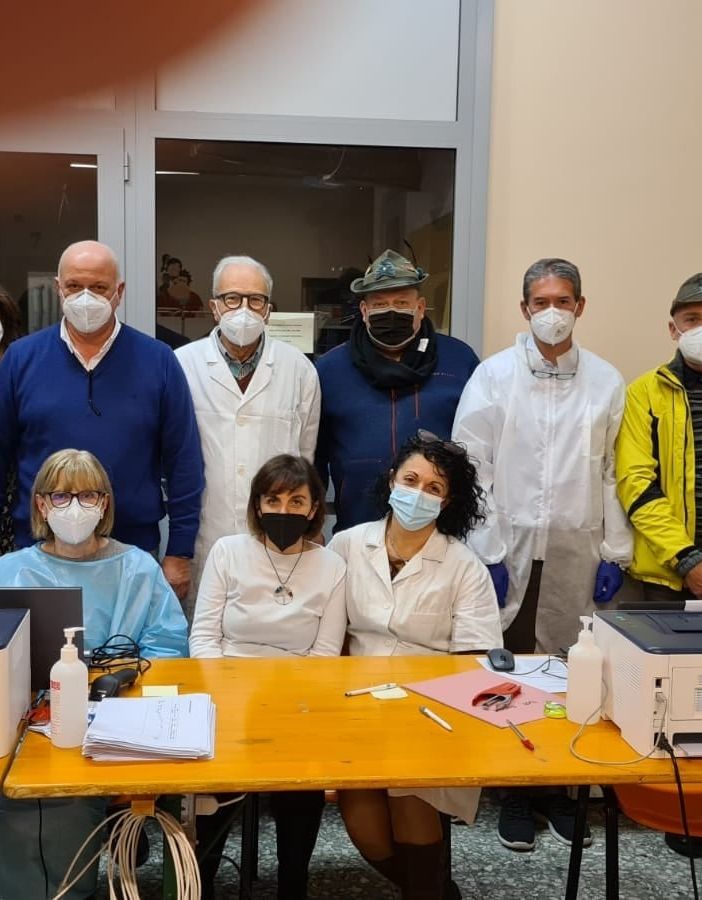 Il sindaco ringrazia i volontari del centro vaccinale di Gozzano