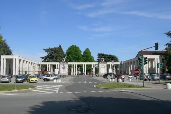 Visite guidate al cimitero monumentale di Novara: Un viaggio tra arte e storia