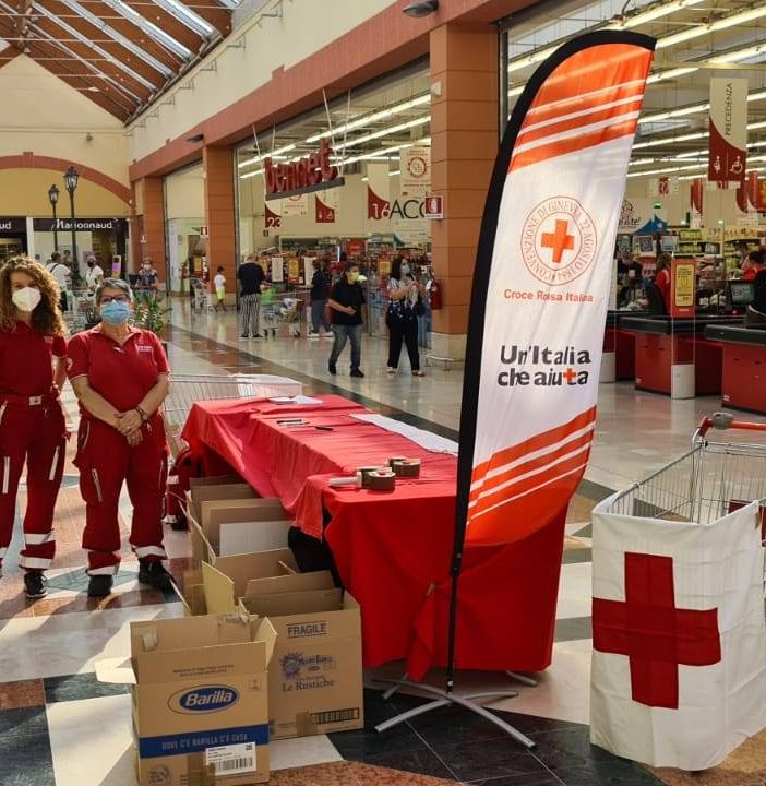Un successo la Raccolta Alimentare della Croce Rossa di Oleggio