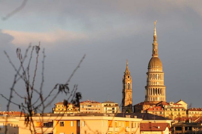 Bando per migliorare il mercato di Piazza Pasteur a Novara