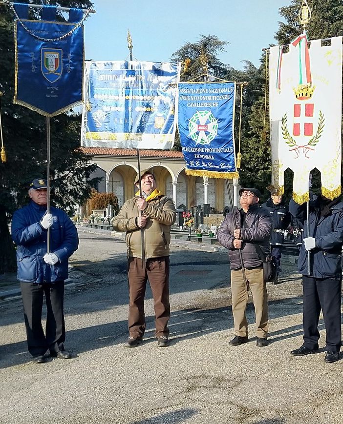 Al cimitero la cerimonia ufficiale per il giorno della memoria