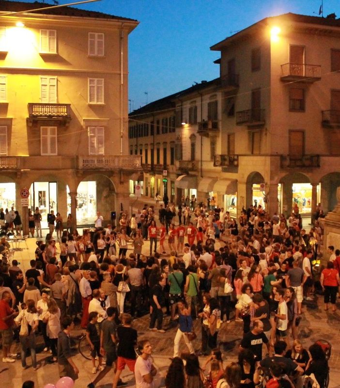 Flash Mob per la pace a Borgomanero: modifiche alla Viabilità