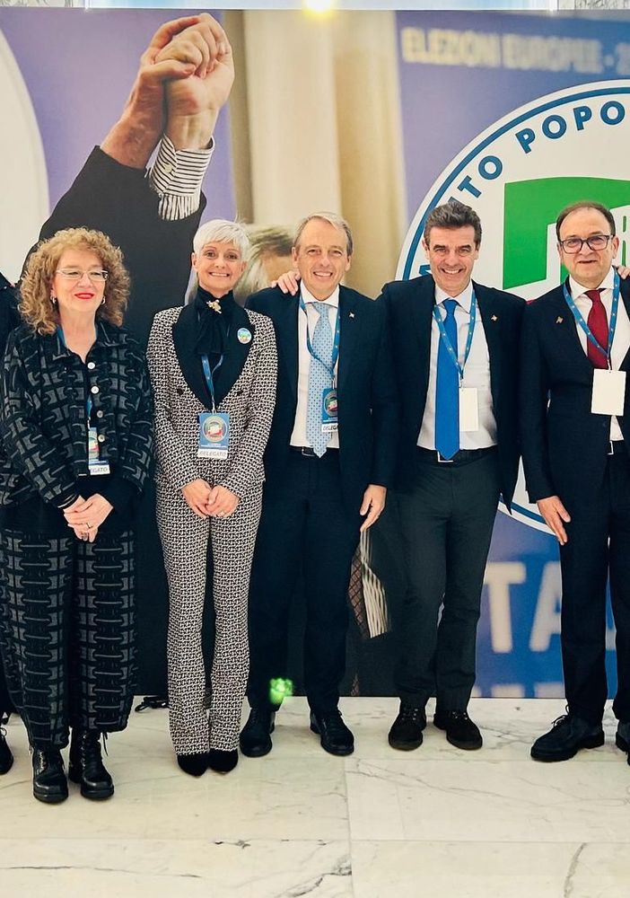Una delegazione novarese al congresso nazionale di Forza Italia
