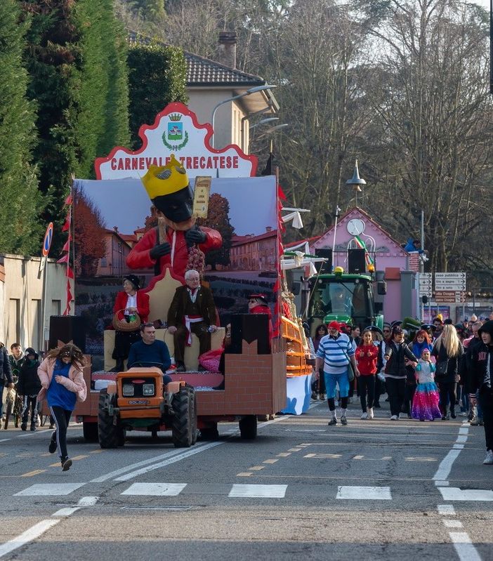 Concluso il carnevale di Trecate con sfilata e cerimonia di premiazione. FOTO