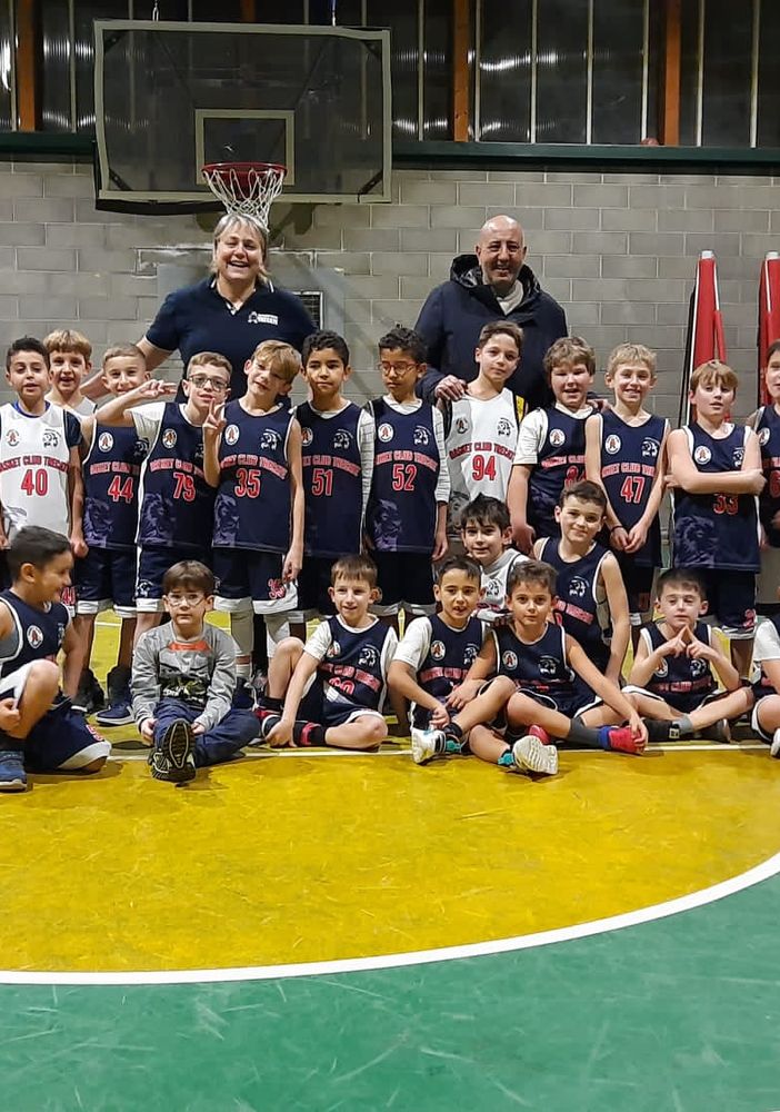 Gli auguri dell’amministrazione ai bambini del minibasket del Basket Club Trecate