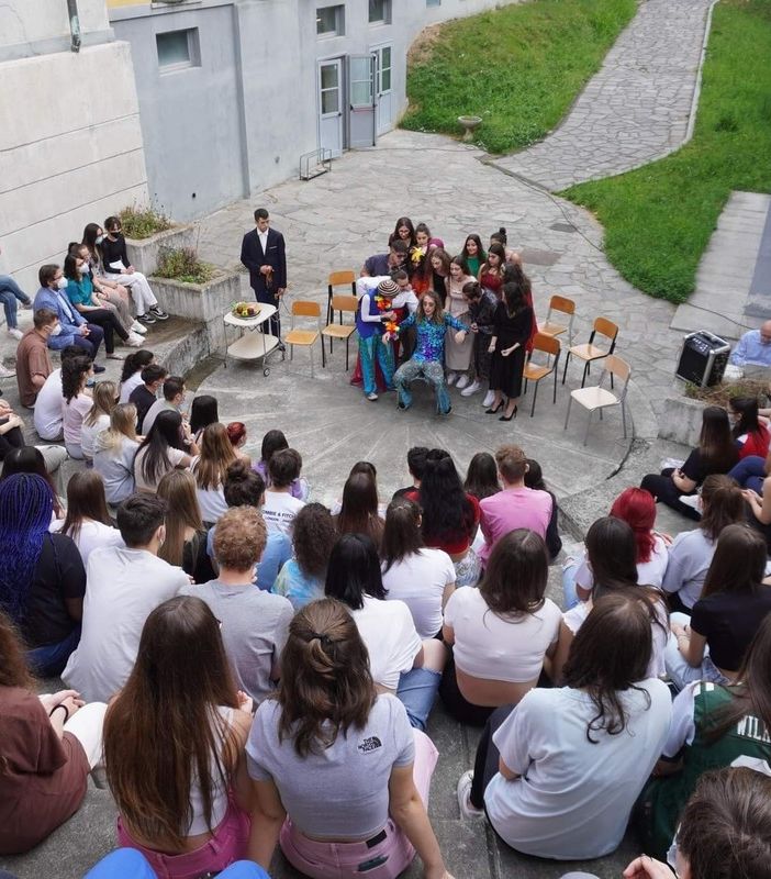 Andato in scena al liceo Bellini &quot;Grand HotHell&quot;