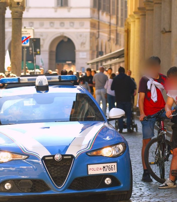 Arrestata una coppia per rapina in centro a Novara
