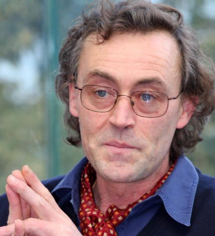 Firmacopie con Andrea Vitali: &quot;Il sistema Vivacchia&quot; e le ironie della vita bellanese