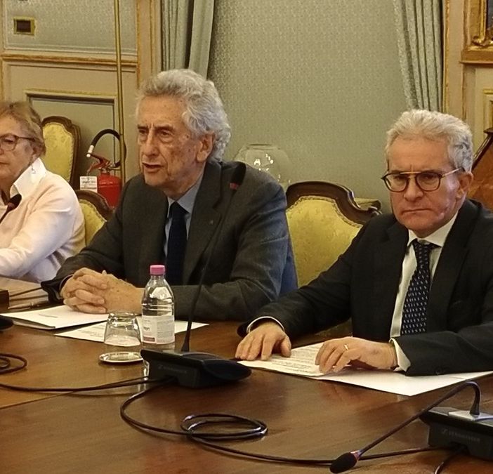 La moglie si ammala di SLA e lui ipoteca la casa per sostenere gli studi su un farmaco innovativo