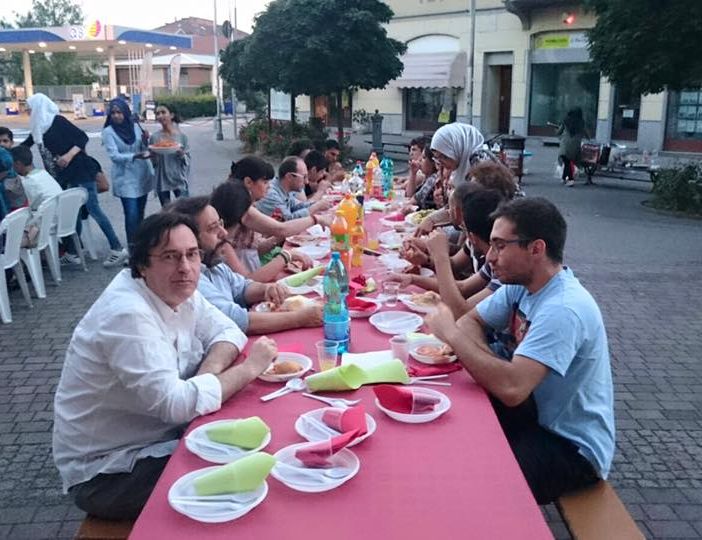 La comunità novarese dei Giovani Musulmani d’ Italia celebra un Iftar “speciale” nell’ultima settimana del mese di digiuno