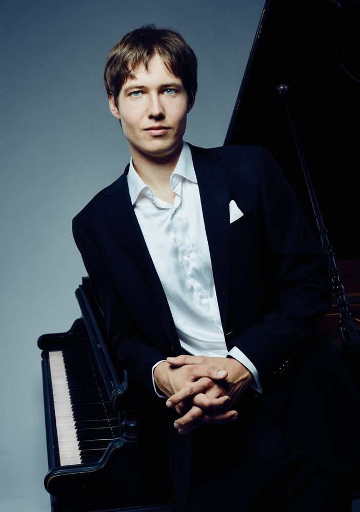 Festival LagoMaggioreMusica 2019: &quot;Igor Andreev&quot; si esibisce ad Arona