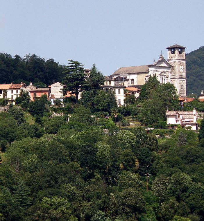 Una camminata con degustazione tra i boschi e le bellezze artistiche di Armeno e Miasino
