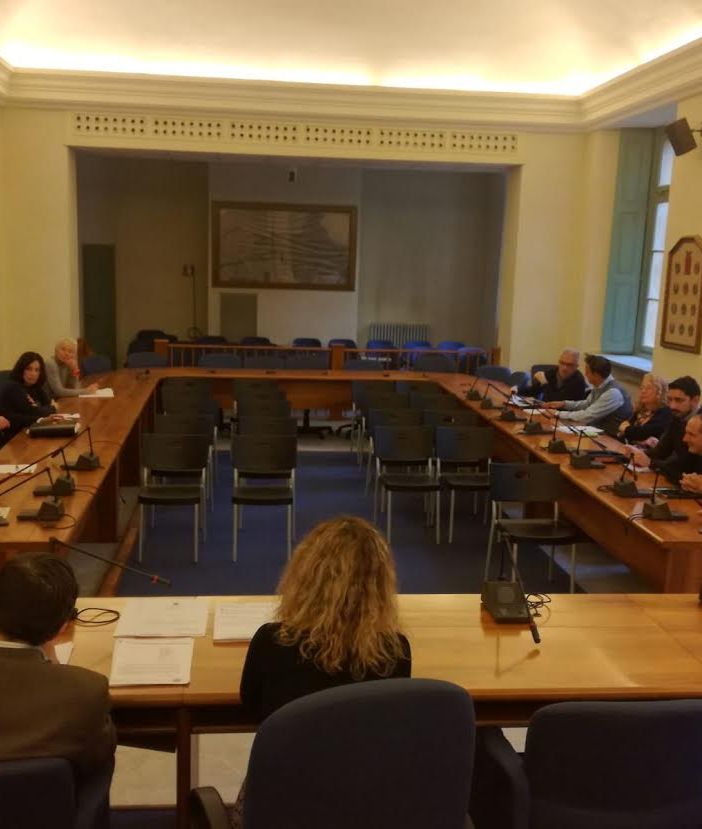 Piste ciclabili lungo il canale Cavour: incontro tra la Provincia e i sindaci