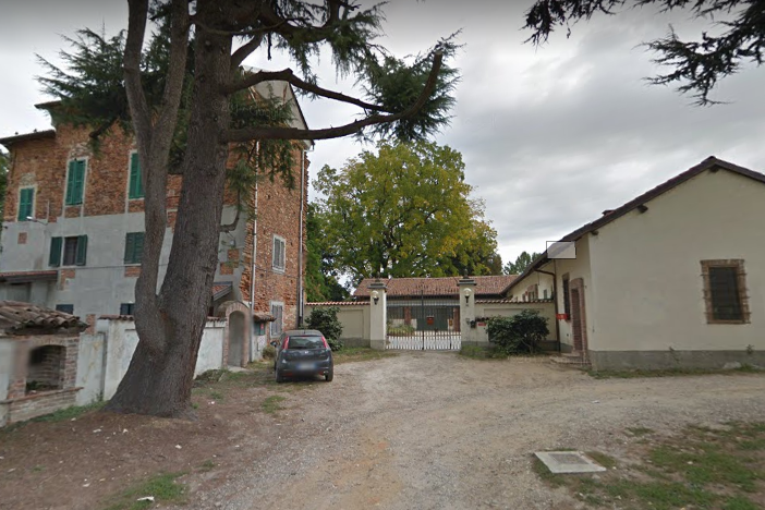 Coro del cai e alcolisti anonimi: villa Segu’ è di nuovo abitata