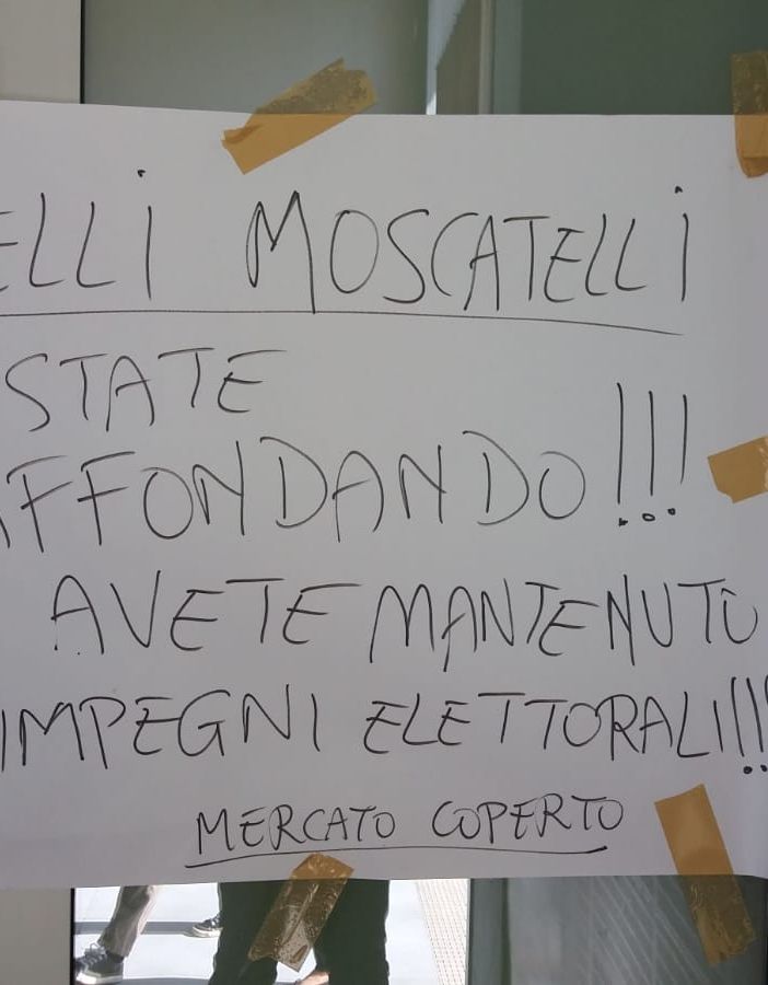 C’è aria di rivolta al Mercato Coperto di viale Dante