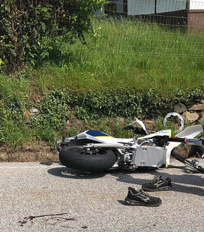 Incidente a Cheggino. Centauro in ospedale a Borgomanero