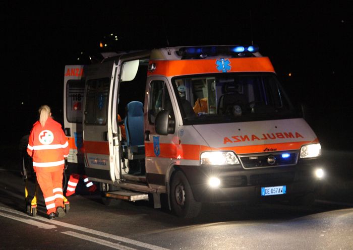 Incidente stradale a Fontaneto d'Agogna: 42enne ha riportato gravi ferite