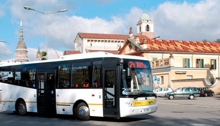 Sette nuovi autobus urbani con alimentazione a metano a Novara