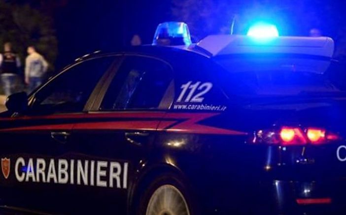 Vigilante in gravi condizioni dopo che aveva provato a sedare una lite
