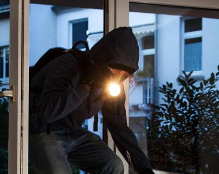 Furti in casa, piaga d’agosto a novara