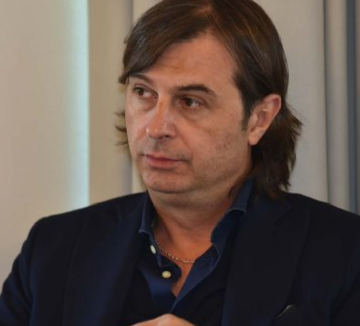 Fermato con 200mila euro nascosti in auto, denunciato il presidente del Novara Calcio