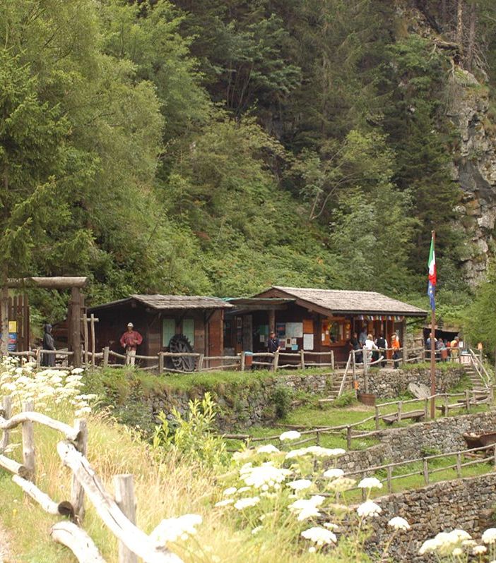 'La via dell'oro', in bici e in cammino da Novara al Monte Rosa: prima edizione dal 15 al 22 settembre
