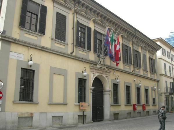 Cavalcavia di Porta Milano vietato da lunedì anche per il transito pedonale