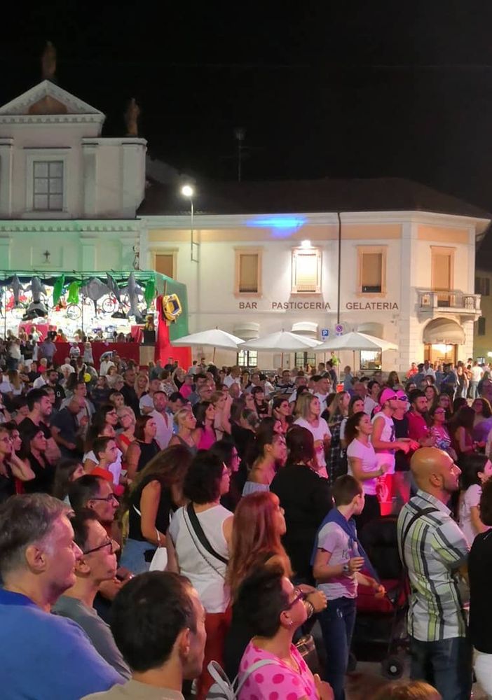 Cameri si prepara per una settimana di festa: Sagra del raviolo, concerti, e il 35° palio degli Asini