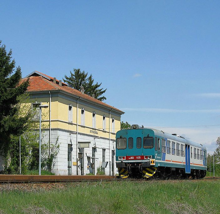 Ubaldo Gianotti: “Sia riaperta la ferrovia Arona-Santhià”