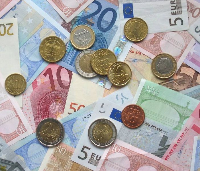 Bonus di 600 euro per i lavoratori esclusi dagli ammortizzatori, i sindacati: “Alcune categorie ancora tagliate fuori”