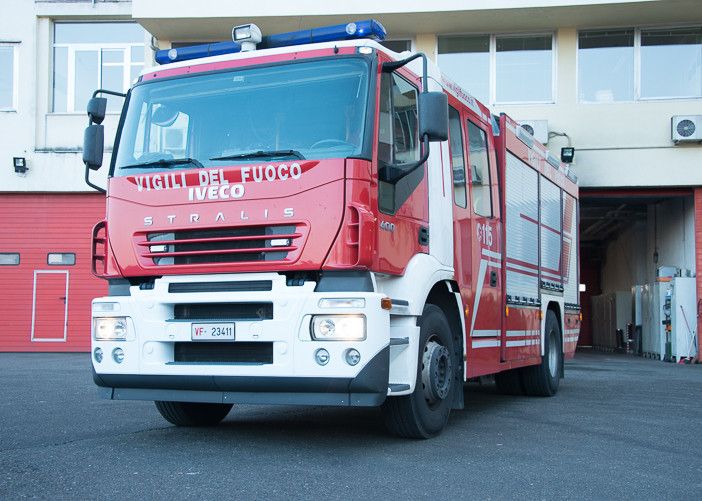 Finisce nel canale con l'auto, 80nne muore annegato