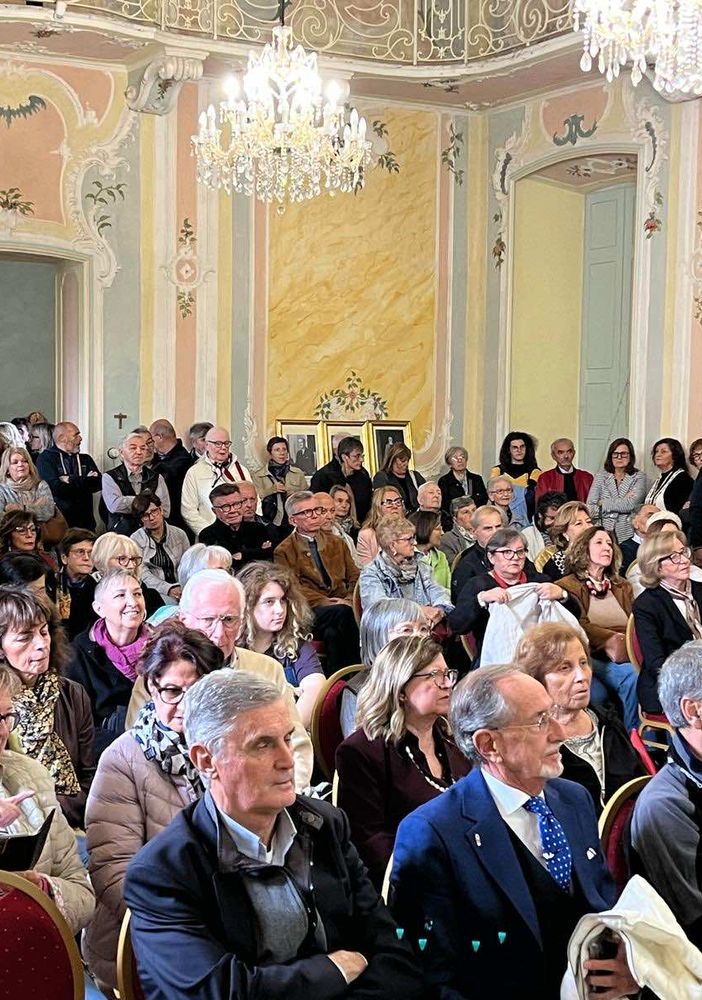 Successo per la presentazione dei corsi dell’università della terza età a Villa Cicogna FOTO
