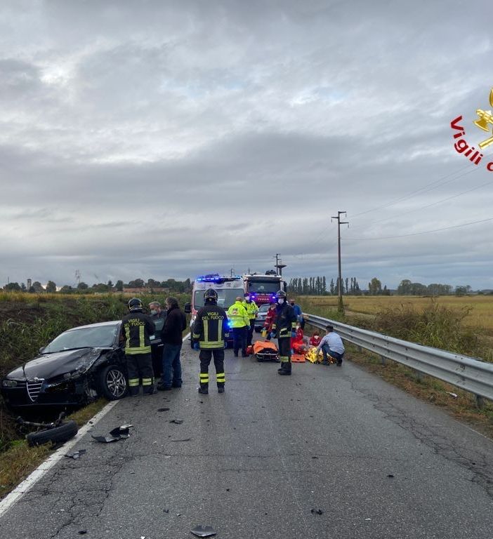 Incidente sulla SP7 di Terdobbiate, feriti i 2 conducenti