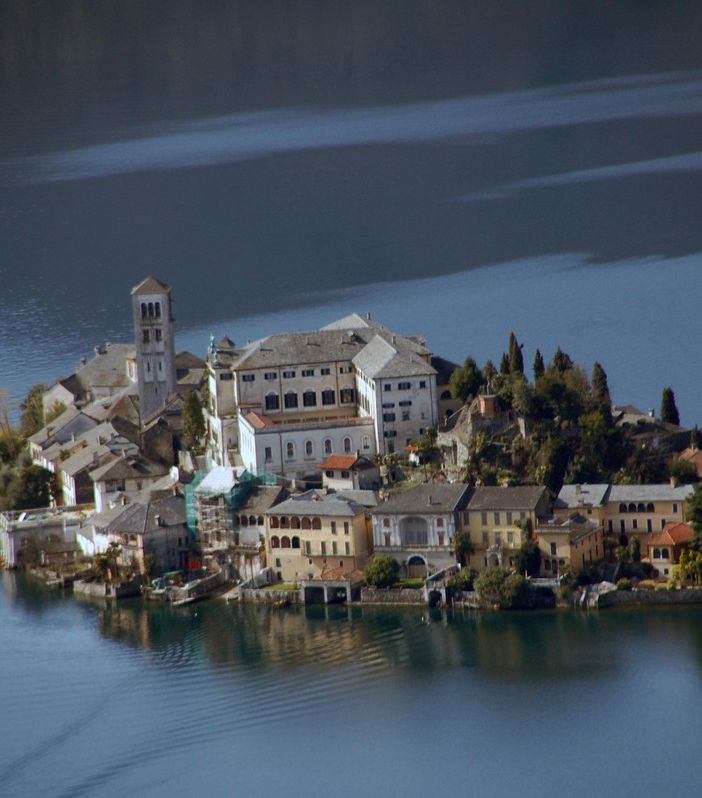Don Capittini reggerà la parrocchia di Orta San Giulio