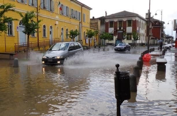 Verrà migliorata la raccolta delle acque piovane a Lummellogno per prevenire l’allagamento della piazza