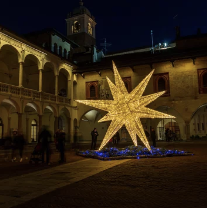 A Novara si accendono le &quot;Luci sul Natale 2021&quot;