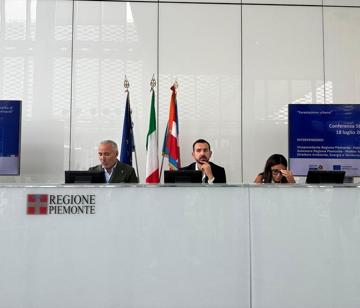 “Troppo asfalto, il Piemonte ha bisogno di verde”: la Regione stanzia 20 milioni per corridoi e boschi verticali Condividi Facebook Twitter Print WhatsApp